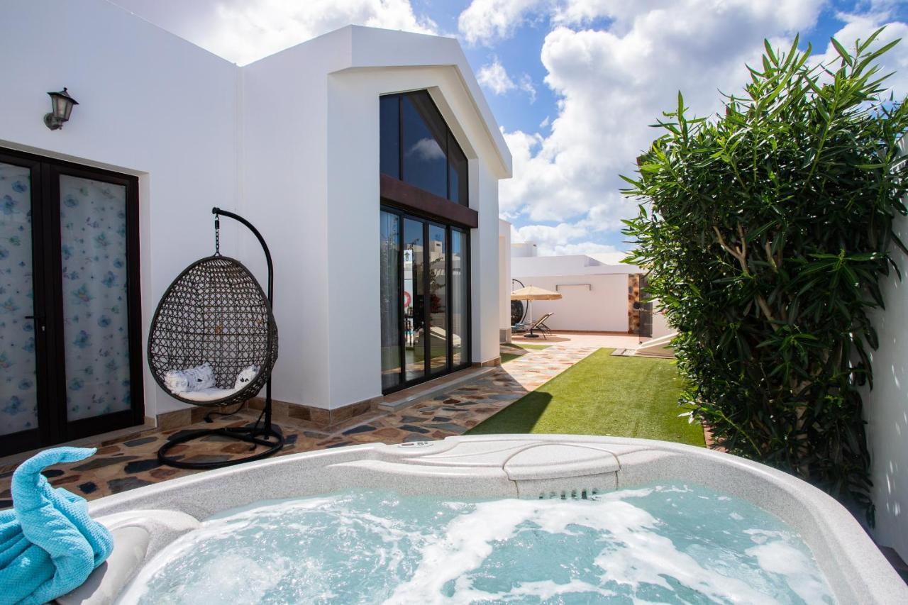 Casa Maurizio - Heated Pool, Hot Tub & Hammam Villa Playa Blanca  Buitenkant foto